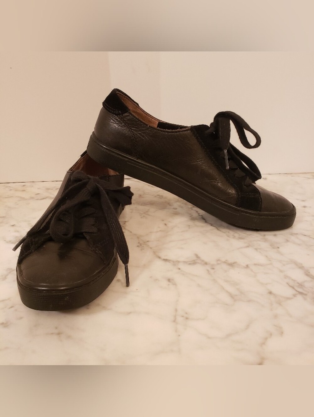 Cute Frye Black Leather Low-Top Lace-Up Sneakers
